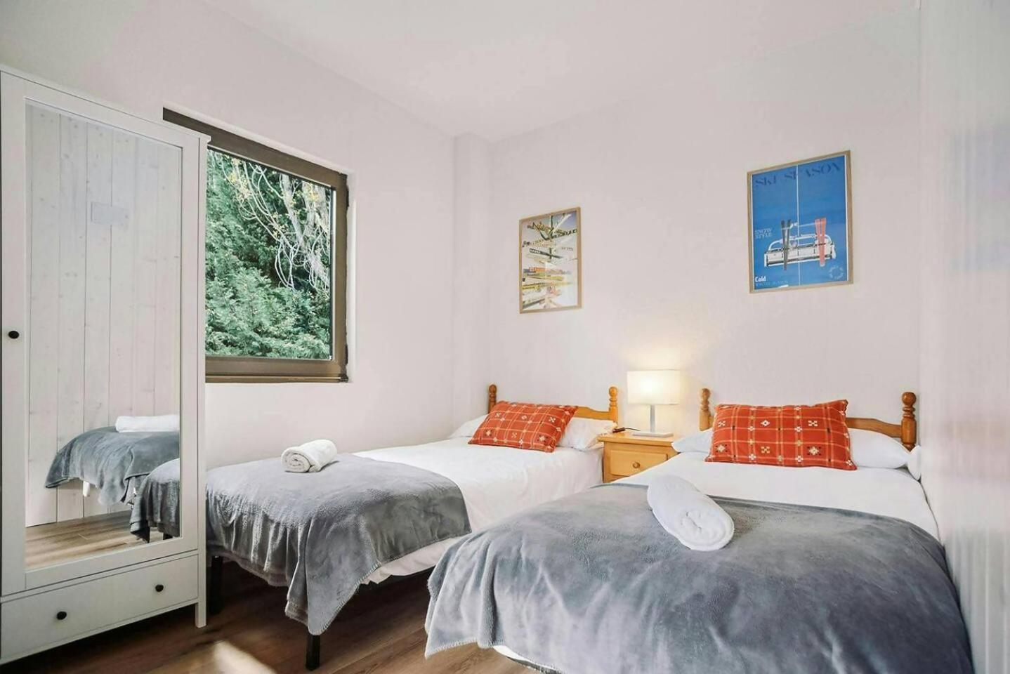 Ferienwohnung La Casita Del Arbol Sallent de Gállego Exterior foto
